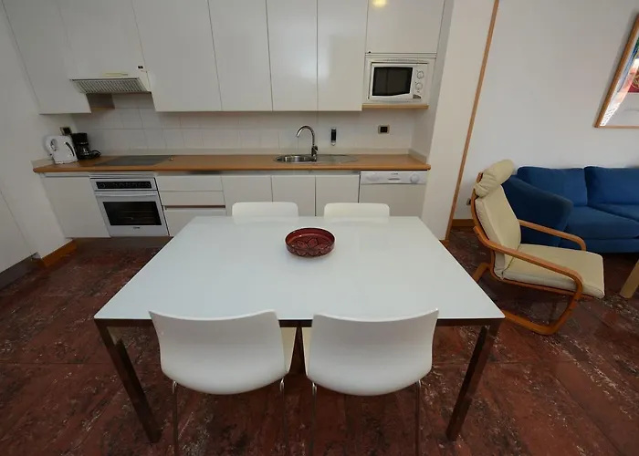 Edificio Gaviota 4 *